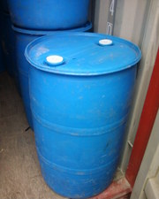 пластиковая тара- бочки синего цвета б/у 200 литровые из под тосола 95