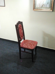 Срочно продам стулья!