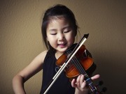 Обучаю  игре на скрипке
