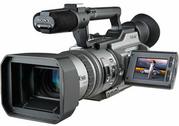 Видеокамеру Sony VX 2100 E